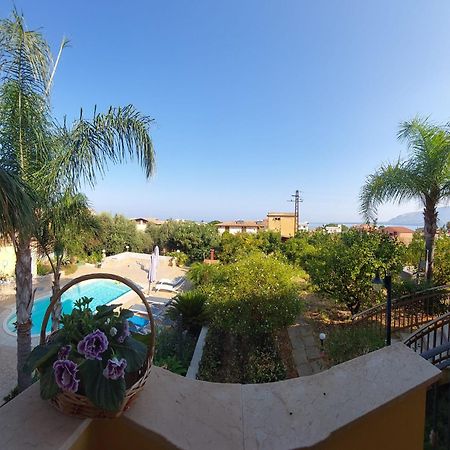 Villa Summer Trappeto  Luaran gambar