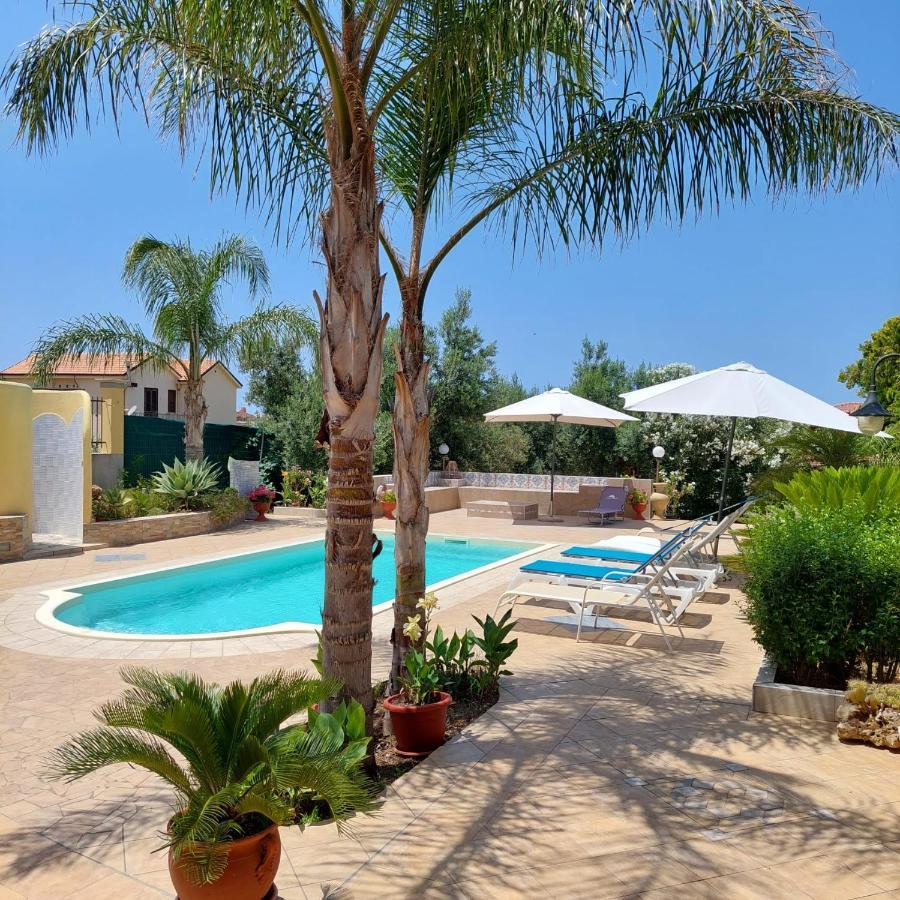 Villa Summer Trappeto  Luaran gambar