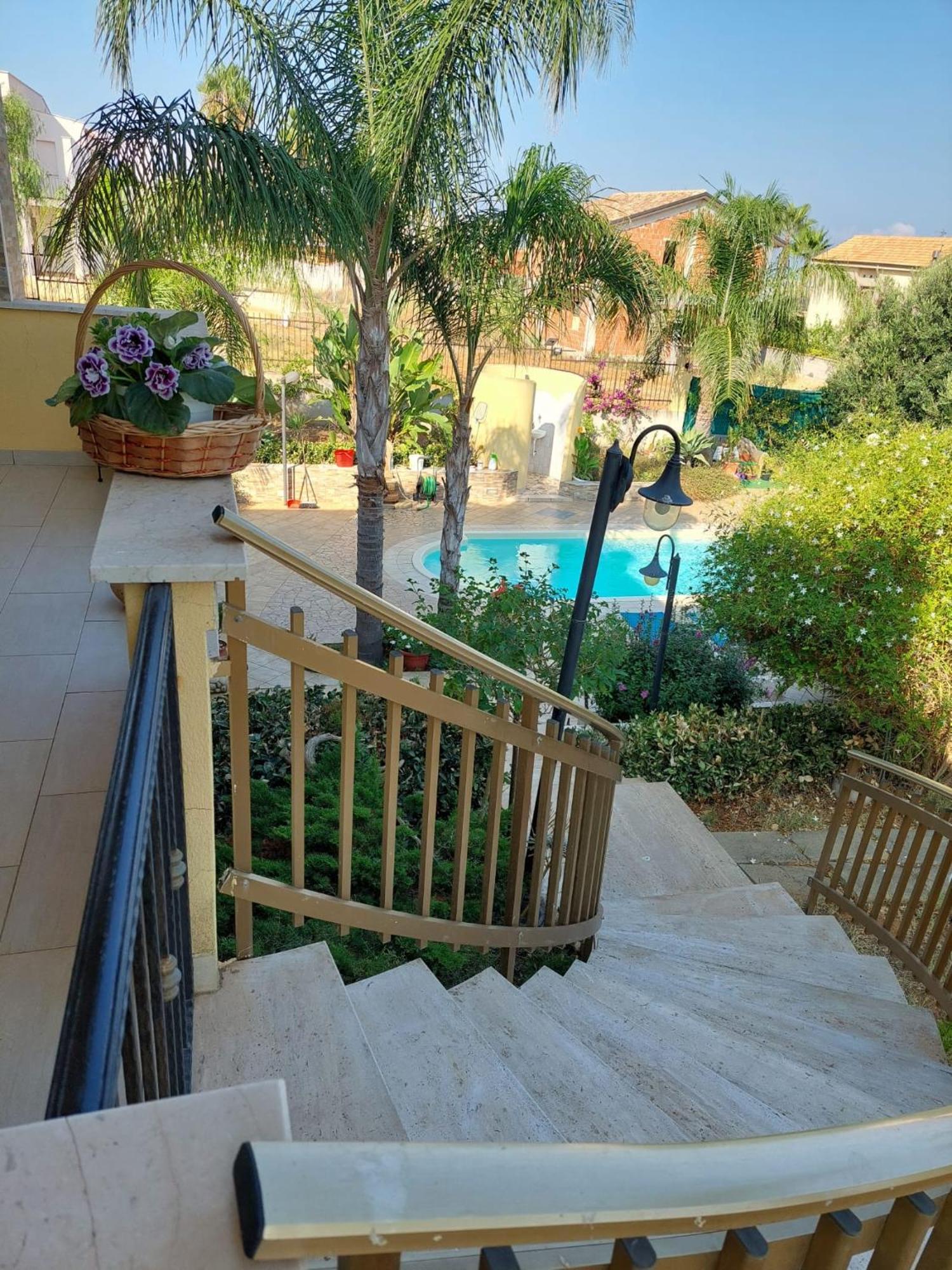 Villa Summer Trappeto  Luaran gambar